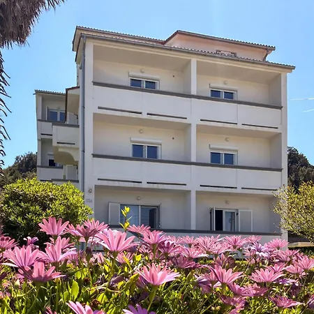 Apartmán 1 Bedroom Lovely In Rab Supdraga *
